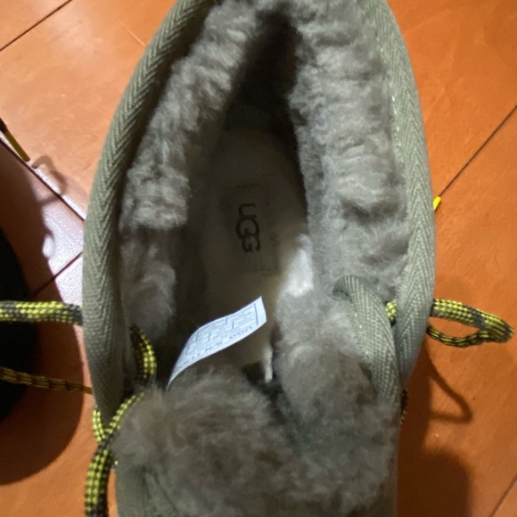 BRAND NEW NEVER WORN UGG NEUMEL HERITAGE PLATFORM SIZE 7 OLIVE - Picture 8 of 12